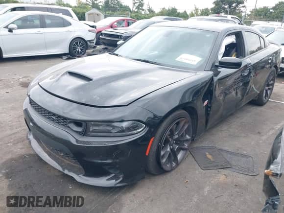 2020 Dodge Charger Scat Pack z VIN 2C3CDXGJ3LH178143, wystawiony jako IAAI lot #43295019 z przebiegiem 42 278 mil mil oraz . Historia ofert i sprzedaży dostępna na DreamBid. Obrazek 17.