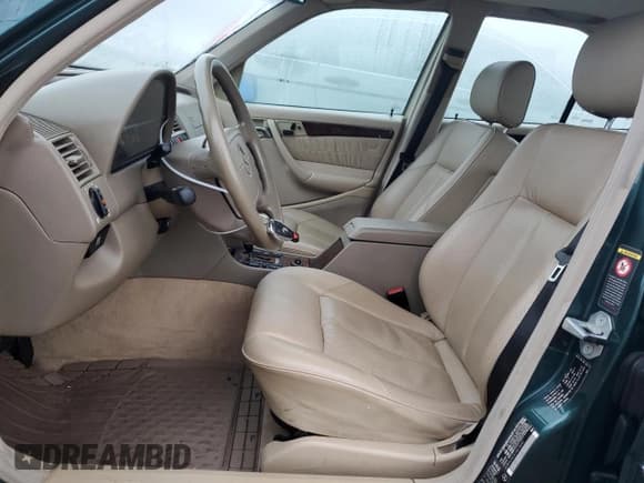 ✅ 2000 Mercedes-Benz C 230 Kompressor • VIN: WDBHA24G6YA818047 • Lot: 45992955. Wystawiony na Copart z przebiegiem 73 889 mil. Bezpłatny archiwum sprzedaży aukcyjnych z USA i szczegółowy raport historii pojazdu na DreamBid. Zdjęcie 7.