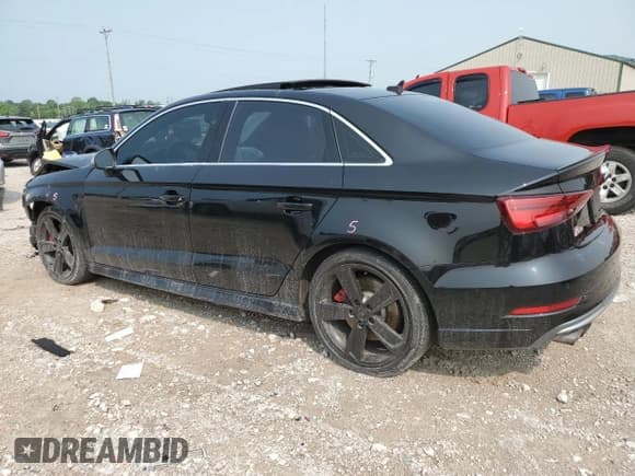 ✅ 2018 Audi S3 Premium Plus • VIN: WAUB1GFF9J1038118 • Лот: 52613143. Опубликован ранее на Copart с пробегом 45 825 миль. Бесплатный доступ к архиву аукционных продаж из США и подробный отчёт об истории автомобиля на DreamBid. Изображение 2.