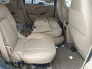 ✅ 2002 Ford Expedition Eddie Bauer • VIN: 1FMRU17L72LA60243 • Lot: 42555835. Wystawiony na IAAI z przebiegiem 222 532 mil. Bezpłatny archiwum sprzedaży aukcyjnych z USA i szczegółowy raport historii pojazdu na DreamBid. Zdjęcie 8.