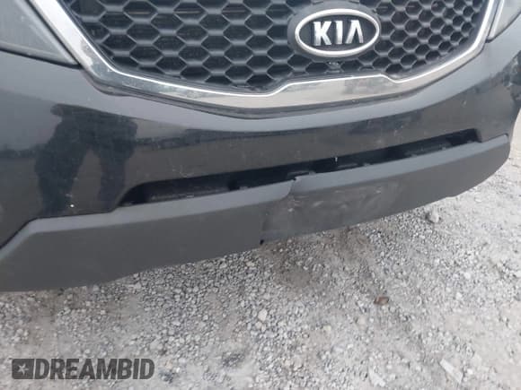 ✅ 2013 Kia Sorento LX • VIN: 5XYKT3A65DG418669 • Lot: 43803444. Listed on IAAI with 282,001 mi. Free auction sales archive from the USA and detailed vehicle history report at DreamBid. Image 6.