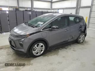 ✅ 2023 Chevrolet Bolt EV 1LT • VIN: 1G1FW6S08P4187007 • Lot: 77935124. Wystawiony na Copart z przebiegiem 17 472 mil. Bezpłatny archiwum sprzedaży aukcyjnych z USA i szczegółowy raport historii pojazdu na DreamBid. Zdjęcie 1.