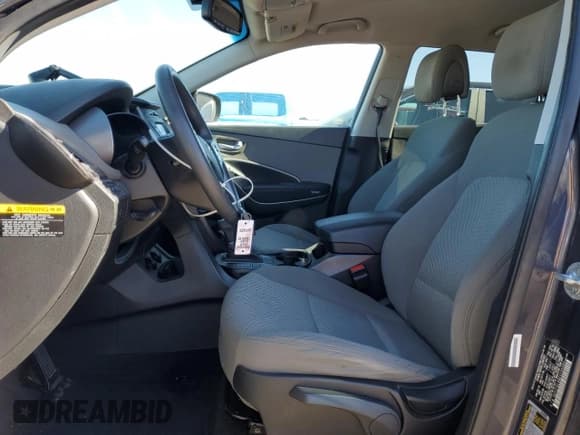 ✅ 2014 Hyundai Santa Fe • VIN: 5XYZTDLB8EG159384 • Lot: 86852895. Wystawiony na Copart z przebiegiem Nie podano. Bezpłatny archiwum sprzedaży aukcyjnych z USA i szczegółowy raport historii pojazdu na DreamBid. Zdjęcie 7.