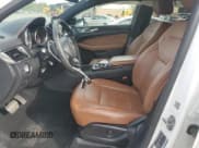 ✅ 2019 Mercedes-Benz GLE 43 AMG • VIN: 4JGED6EB0KA126472 • Lot: 83939775. Wystawiony na Copart z przebiegiem 94 507 mil. Bezpłatny archiwum sprzedaży aukcyjnych z USA i szczegółowy raport historii pojazdu na DreamBid. Zdjęcie 7.