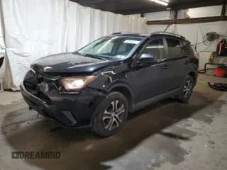 ✅ 2017 Toyota RAV4 LE • VIN: 2T3BFREV2HW577846 • Lot: 92533945. Wystawiony na Copart z przebiegiem 178 981 mil. Bezpłatny archiwum sprzedaży aukcyjnych z USA i szczegółowy raport historii pojazdu na DreamBid. Zdjęcie 1.