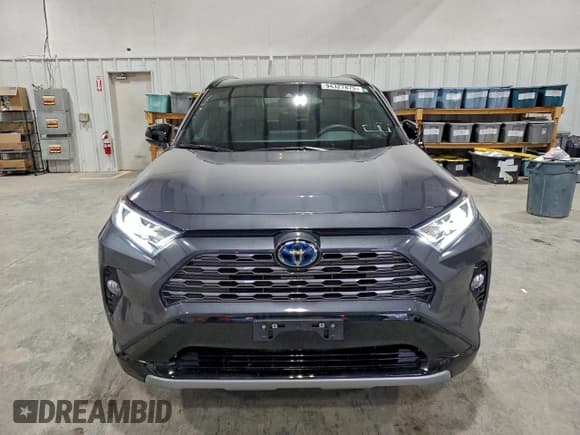✅ 2021 Toyota RAV4 Hybrid XSE • VIN: 2T3E6RFV0MW004949 • Lot: 94327875. Listed on Copart with 40,162 mi. Free auction sales archive from the USA and detailed vehicle history report at DreamBid. Image 5.