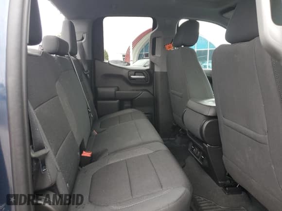 ✅ 2021 Chevrolet Silverado 1500 LT • VIN: 1GCRYJEK0MZ342369 • Lot: 49376945. Wystawiony na Copart z przebiegiem 33 851 mil. Bezpłatny archiwum sprzedaży aukcyjnych z USA i szczegółowy raport historii pojazdu na DreamBid. Zdjęcie 10.