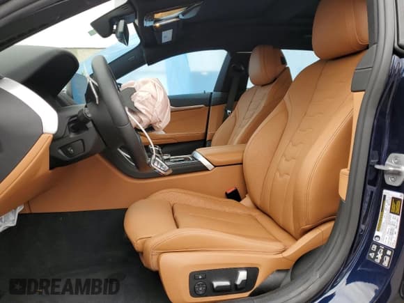 ✅ 2024 BMW 8 Series M850i • VIN: WBAGV8C07RCR46776 • Lot: 80021814. Listed on Copart with 3,772 mi. Free auction sales archive from the USA and detailed vehicle history report at DreamBid. Image 7.