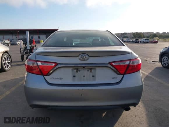 2016 Toyota Camry SE with VIN 4T1BF1FKXGU571077, listed as a IAAI auction lot 43491517 with 196,440 mi miles and . Bid and sale history available at DreamBid. Image 16.