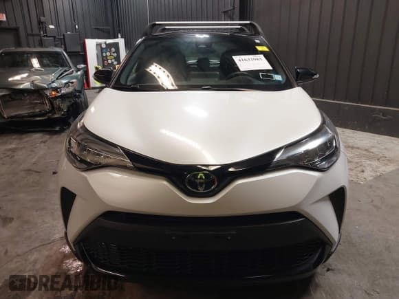 ✅ 2022 Toyota C-HR XLE • VIN: JTNKHMBX8N1136201 • Lot: 41632985. Wystawiony na IAAI z przebiegiem 16 278 mil. Bezpłatny archiwum sprzedaży aukcyjnych z USA i szczegółowy raport historii pojazdu na DreamBid. Zdjęcie 12.