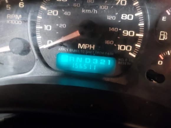 ✅ 2002 GMC Sierra 2500HD SLT • VIN: 1GTHK29U92E215803 • Лот: 41704668. Опубликован ранее на IAAI с пробегом 156 511 миль. Бесплатный доступ к архиву аукционных продаж из США и подробный отчёт об истории автомобиля на DreamBid. Изображение 15.