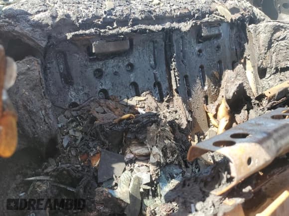 ✅ 1997 Ford Mustang Cobra • VIN: 1FALP47V8VF187337 • Лот: 52354265. Опубликован ранее на Copart с пробегом Не указан. Бесплатный доступ к архиву аукционных продаж из США и подробный отчёт об истории автомобиля на DreamBid. Изображение 10.