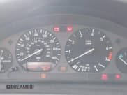 ✅ 1995 BMW 3 Series • VIN: WBABF4328SEK18413 • Lot: 43259206. Wystawiony na IAAI z przebiegiem 161 738 mil. Bezpłatny archiwum sprzedaży aukcyjnych z USA i szczegółowy raport historii pojazdu na DreamBid. Zdjęcie 7.