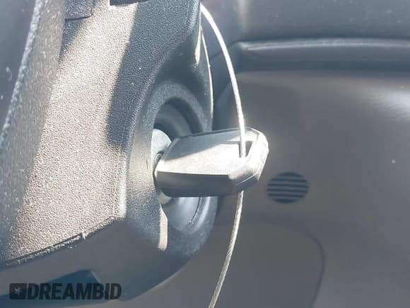 ✅ 2020 Ford Transit Cargo • VIN: 1FTYE1C82LKA63573 • Lot: 42900119. Wystawiony na IAAI z przebiegiem 218 177 mil. Bezpłatny archiwum sprzedaży aukcyjnych z USA i szczegółowy raport historii pojazdu na DreamBid. Zdjęcie 11.