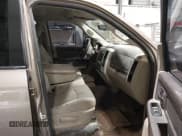 ✅ 2010 Dodge 1500 TRX • VIN: 1D7RV1GT8AS231643 • Lot: 41912525. Wystawiony na IAAI z przebiegiem 273 114 mil. Bezpłatny archiwum sprzedaży aukcyjnych z USA i szczegółowy raport historii pojazdu na DreamBid. Zdjęcie 5.