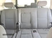 ✅ 2007 Chevrolet Suburban LT • VIN: 3GNFC16077G174000 • Lot: 75544154. Wystawiony na Copart z przebiegiem 228 883 mil. Bezpłatny archiwum sprzedaży aukcyjnych z USA i szczegółowy raport historii pojazdu na DreamBid. Zdjęcie 10.