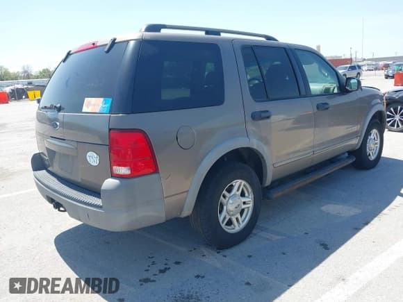 ✅ 2002 Ford Explorer XLS • VIN: 1FMZU72E92UC39924 • Лот: 42049161. Опубликован ранее на IAAI с пробегом Не указан. Бесплатный доступ к архиву аукционных продаж из США и подробный отчёт об истории автомобиля на DreamBid. Изображение 4.