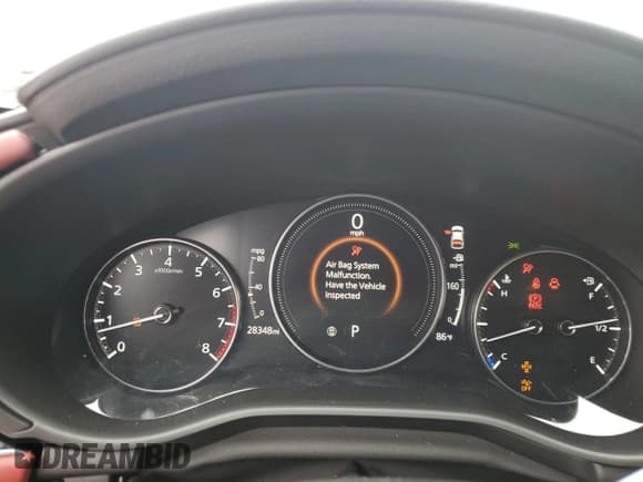 ✅ 2019 Mazda 3 Premium • VIN: JM1BPANM3K1140563 • Лот: 70853064. Опубликован ранее на Copart с пробегом 28 348 миль. Бесплатный доступ к архиву аукционных продаж из США и подробный отчёт об истории автомобиля на DreamBid. Изображение 9.