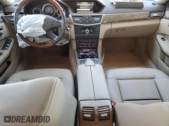 ✅ 2010 Mercedes-Benz E 350 Sport • VIN: WDDHF8HB8AA098671 • Лот: 93313165. Опубликован ранее на Copart с пробегом 69 986 миль. Бесплатный доступ к архиву аукционных продаж из США и подробный отчёт об истории автомобиля на DreamBid. Изображение 8.