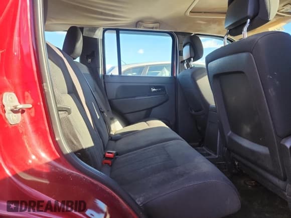 ✅ 2011 Jeep Liberty Sport Jet • VIN: 1J4PN2GK5BW533460 • Лот: 91248065. Опубликован ранее на Copart с пробегом 245 056 миль. Бесплатный доступ к архиву аукционных продаж из США и подробный отчёт об истории автомобиля на DreamBid. Изображение 11.