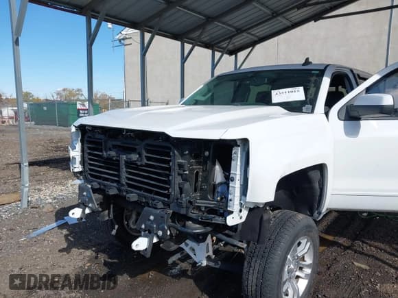 ✅ 2017 Chevrolet Silverado 1500 LT • VIN: 3GCUKREC9HG309038 • Lot: 43511015. Listed on IAAI with 55,170 mi. Free auction sales archive from the USA and detailed vehicle history report at DreamBid. Image 6.