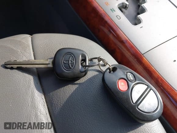 ✅ 2006 Toyota Avalon XL • VIN: 4T1BK36B16U100229 • Lot: 42830679. Listed on IAAI with 122,164 mi. Free auction sales archive from the USA and detailed vehicle history report at DreamBid. Image 11.