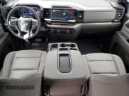 ✅ 2025 Chevrolet Silverado 1500 • VIN: 3GCPKDEK4SG121364 • Лот: 54825305. Опубликован ранее на Copart с пробегом 4 708 миль. Бесплатный доступ к архиву аукционных продаж из США и подробный отчёт об истории автомобиля на DreamBid. Изображение 8.