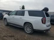 ✅ 2021 Chevrolet Suburban Premier • VIN: 1GNSKFKD5MR319862 • Lot: 81325774. Wystawiony na Copart z przebiegiem 77 831 mil. Bezpłatny archiwum sprzedaży aukcyjnych z USA i szczegółowy raport historii pojazdu na DreamBid. Zdjęcie 2.