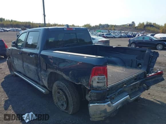 2019 Ram 1500 Big Horn с VIN 1C6SRFFT5KN699304, выставлен на аукционе IAAI как лот 40572979 с пробегом Не указан миль и . История ставок и продаж доступна на DreamBid. Изображение 3.