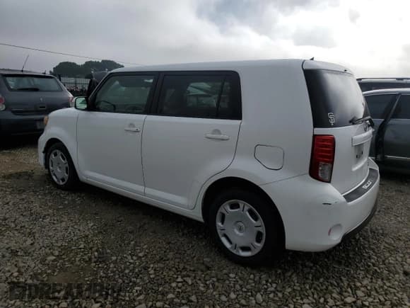✅ 2014 Scion xB • VIN: JTLZE4FE8EJ051898 • Lot: 91353305. Wystawiony na Copart z przebiegiem 248 488 mil. Bezpłatny archiwum sprzedaży aukcyjnych z USA i szczegółowy raport historii pojazdu na DreamBid. Zdjęcie 2.
