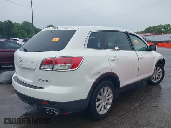 ✅ 2007 Mazda CX-9 Sport • VIN: JM3TB28YX70120807 • Lot: 39825804. Listed on IAAI with Not provided. Free auction sales archive from the USA and detailed vehicle history report at DreamBid. Image 4.