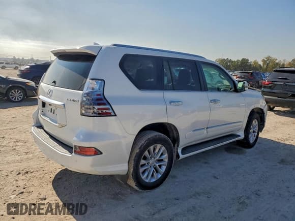 ✅ 2016 Lexus GX 460 • VIN: JTJBM7FX3G5141133 • Лот: 95683855. Опубликован ранее на Copart с пробегом Не указан. Бесплатный доступ к архиву аукционных продаж из США и подробный отчёт об истории автомобиля на DreamBid. Изображение 3.