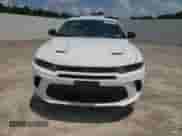 ✅ 2023 Dodge Hornet GT • VIN: ZACNDFAN5P3A03558 • Lot: 64052345. Wystawiony na Copart z przebiegiem 37 244 mil mil. Skorzystaj z bezpłatnego archiwum sprzedaży aukcyjnych z USA i zobacz szczegółowy raport historii pojazdu na DreamBid. Zdjęcie 5.