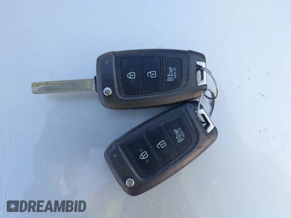 ✅ 2020 Hyundai Venue SE • VIN: KMHRB8A32LU015682 • Lot: 41877917. Listed on IAAI with 73,267 mi. Free auction sales archive from the USA and detailed vehicle history report at DreamBid. Image 11.