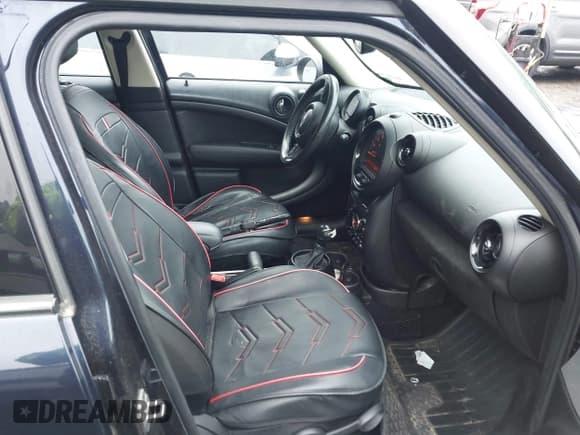 ✅ 2016 MINI Countryman S • VIN: WMWZC5C56GWU02063 • Lot: 42700641. Listed on IAAI with 157,960 mi. Free auction sales archive from the USA and detailed vehicle history report at DreamBid. Image 5.