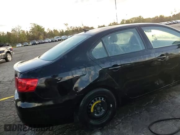 ✅ 2012 Volkswagen Jetta TDI • VIN: 3VWLL7AJ4CM319372 • Lot: 84954095. Wystawiony na Copart z przebiegiem 190 990 mil. Bezpłatny archiwum sprzedaży aukcyjnych z USA i szczegółowy raport historii pojazdu na DreamBid. Zdjęcie 13.