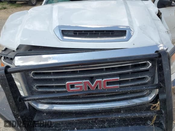 ✅ 2019 GMC Sierra 2500HD SLE • VIN: 1GT12PEY0KF162670 • Lot: 70922514. Wystawiony na Copart z przebiegiem Nie podano. Bezpłatny archiwum sprzedaży aukcyjnych z USA i szczegółowy raport historii pojazdu na DreamBid. Zdjęcie 12.