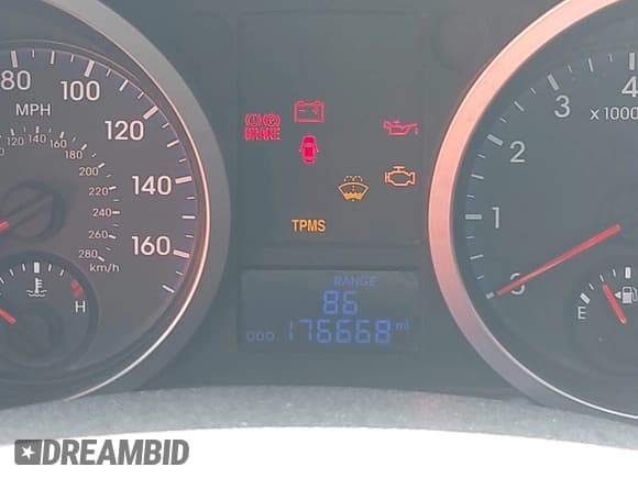 ✅ 2010 Hyundai Genesis Coupe Track • VIN: KMHHU6KHXAU004110 • Lot: 42754734. Wystawiony na IAAI z przebiegiem 176 668 mil. Bezpłatny archiwum sprzedaży aukcyjnych z USA i szczegółowy raport historii pojazdu na DreamBid. Zdjęcie 14.