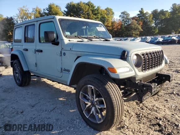 ✅ 2024 Jeep Wrangler Willys • VIN: 1C4RJXN67RW186169 • Lot: 84929725. Listed on Copart with 7,127 mi. Free auction sales archive from the USA and detailed vehicle history report at DreamBid. Image 4.