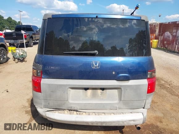 ✅ 2003 Honda Element DX • VIN: 5J6YH282X3L021500 • Лот: 43333923. Опубликован ранее на IAAI с пробегом 272 573 миль. Бесплатный доступ к архиву аукционных продаж из США и подробный отчёт об истории автомобиля на DreamBid. Изображение 6.