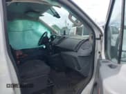 ✅ 2016 Ford Transit Cargo • VIN: 1FTYE1YM3GKB35425 • Lot: 41700349. Wystawiony na IAAI z przebiegiem 260 482 mil. Bezpłatny archiwum sprzedaży aukcyjnych z USA i szczegółowy raport historii pojazdu na DreamBid. Zdjęcie 5.