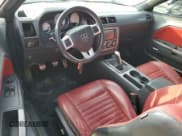 ✅ 2013 Dodge Challenger R/T Classic • VIN: 2C3CDYBT8DH635805 • Lot: 82416474. Wystawiony na Copart z przebiegiem 110 241 mil. Bezpłatny archiwum sprzedaży aukcyjnych z USA i szczegółowy raport historii pojazdu na DreamBid. Zdjęcie 8.