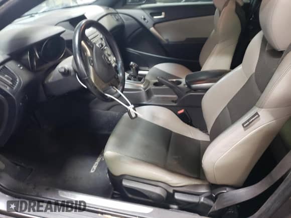 2015 Hyundai Genesis Coupe 3.8L Base с VIN KMHHT6KJ4FU128421, выставлен на аукционе Copart как лот 83052144 с пробегом 66 571 миль миль и Списание • Salvage title. История ставок и продаж доступна на DreamBid. Изображение 7.