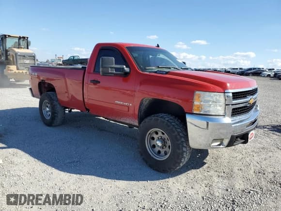 ✅ 2007 Chevrolet Silverado 2500HD 1LT • VIN: 1GCHK24K77E543931 • Lot: 84761255. Wystawiony na Copart z przebiegiem 232 308 mil. Bezpłatny archiwum sprzedaży aukcyjnych z USA i szczegółowy raport historii pojazdu na DreamBid. Zdjęcie 4.