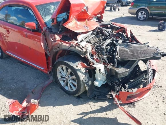 ✅ 2018 Volkswagen Beetle S • VIN: 3VWFD7AT7JM706409 • Лот: 43533851. Опубликован ранее на IAAI с пробегом Не указан. Бесплатный доступ к архиву аукционных продаж из США и подробный отчёт об истории автомобиля на DreamBid. Изображение 18.