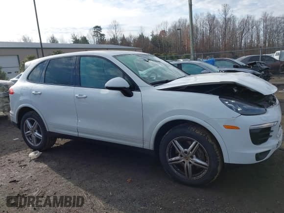 ✅ 2017 Porsche Cayenne • VIN: WP1AA2A27HKA89402 • Lot: 43834231. Listed on IAAI with 108,147 mi. Free auction sales archive from the USA and detailed vehicle history report at DreamBid. Image 13.