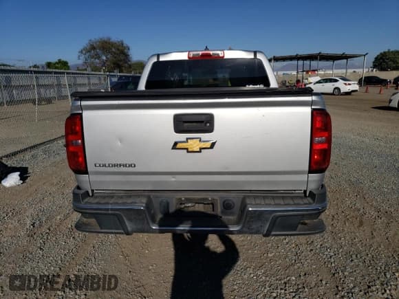 ✅ 2019 Chevrolet Colorado 2WD Work Truck • VIN: 1GCGSBEA4K1273395 • Лот: 69083634. Опубликован ранее на Copart с пробегом 135 019 миль. Бесплатный доступ к архиву аукционных продаж из США и подробный отчёт об истории автомобиля на DreamBid. Изображение 6.