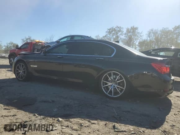 ✅ 2009 BMW 7 Series 750Li • VIN: WBAKB83529CY61276 • Lot: 85723525. Listed on Copart with 110,686 mi. Free auction sales archive from the USA and detailed vehicle history report at DreamBid. Image 2.