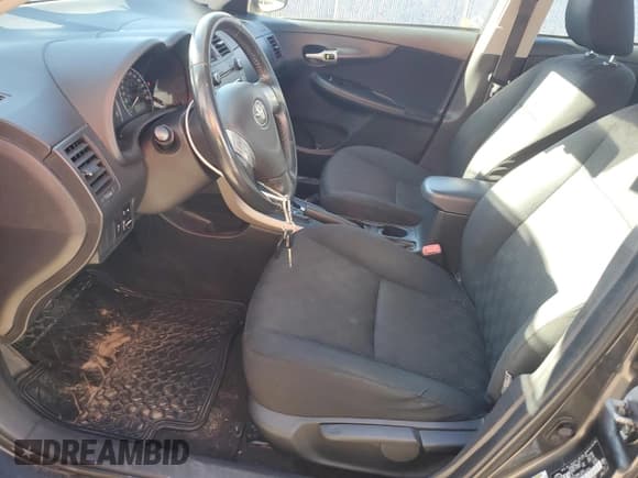 ✅ 2010 Toyota Corolla S • VIN: 2T1BU4EE3AC242653 • Lot: 91195685. Wystawiony na Copart z przebiegiem 304 374 mil. Bezpłatny archiwum sprzedaży aukcyjnych z USA i szczegółowy raport historii pojazdu na DreamBid. Zdjęcie 7.