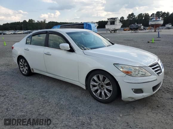 ✅ 2010 Hyundai Genesis • VIN: KMHGC4DE5AU075821 • Лот: 81458695. Опубликован ранее на Copart с пробегом 170 512 миль. Бесплатный доступ к архиву аукционных продаж из США и подробный отчёт об истории автомобиля на DreamBid. Изображение 4.